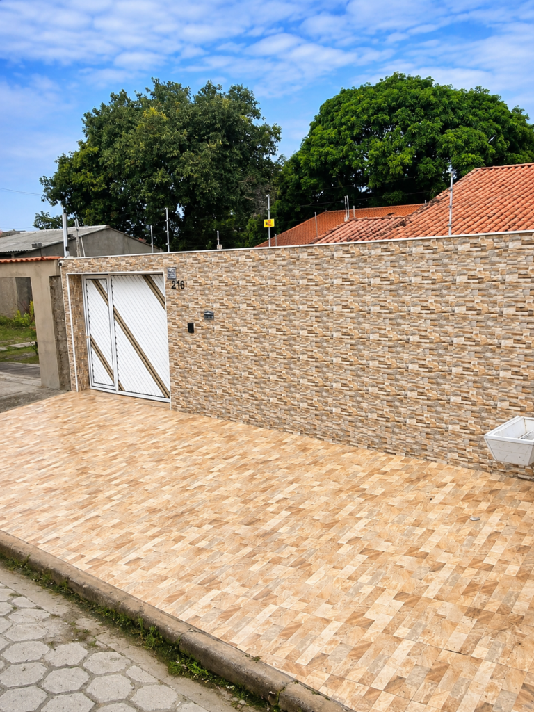 Casa com 3 dormitórios para temporada em Peruíbe
