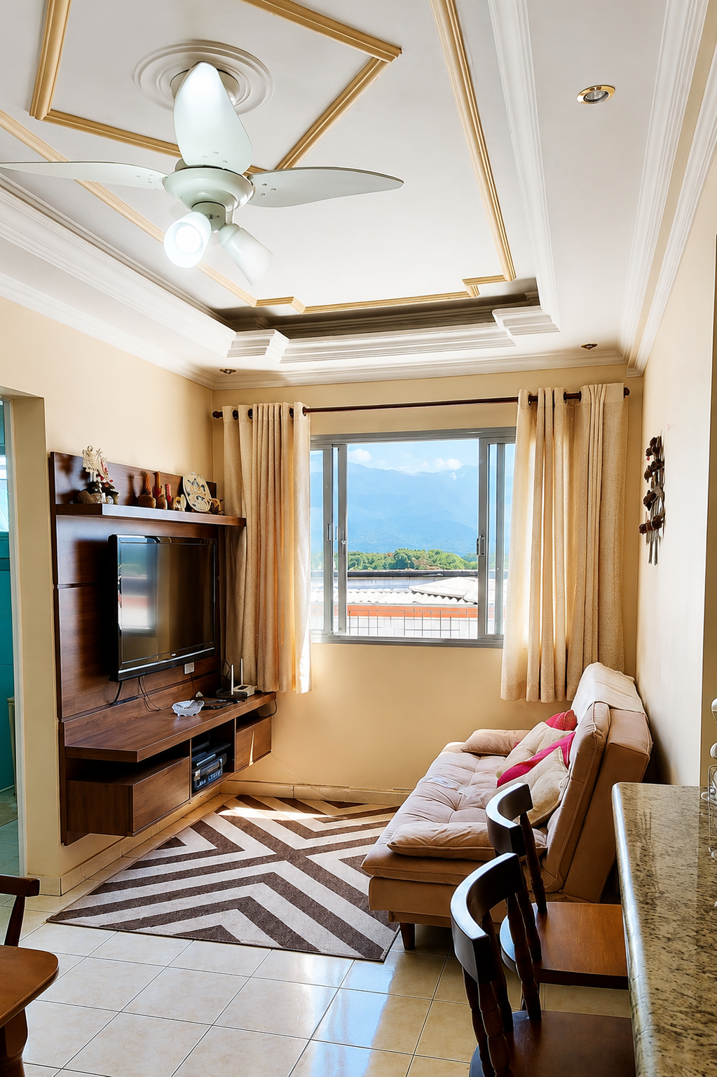 Apartamento com sacada à venda em Praia Grande