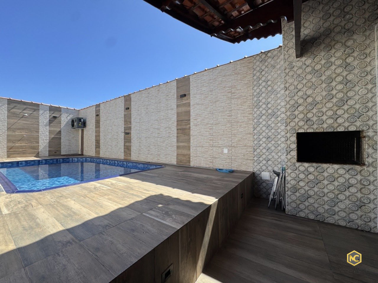 Casa com piscina à venda em Praia Grande