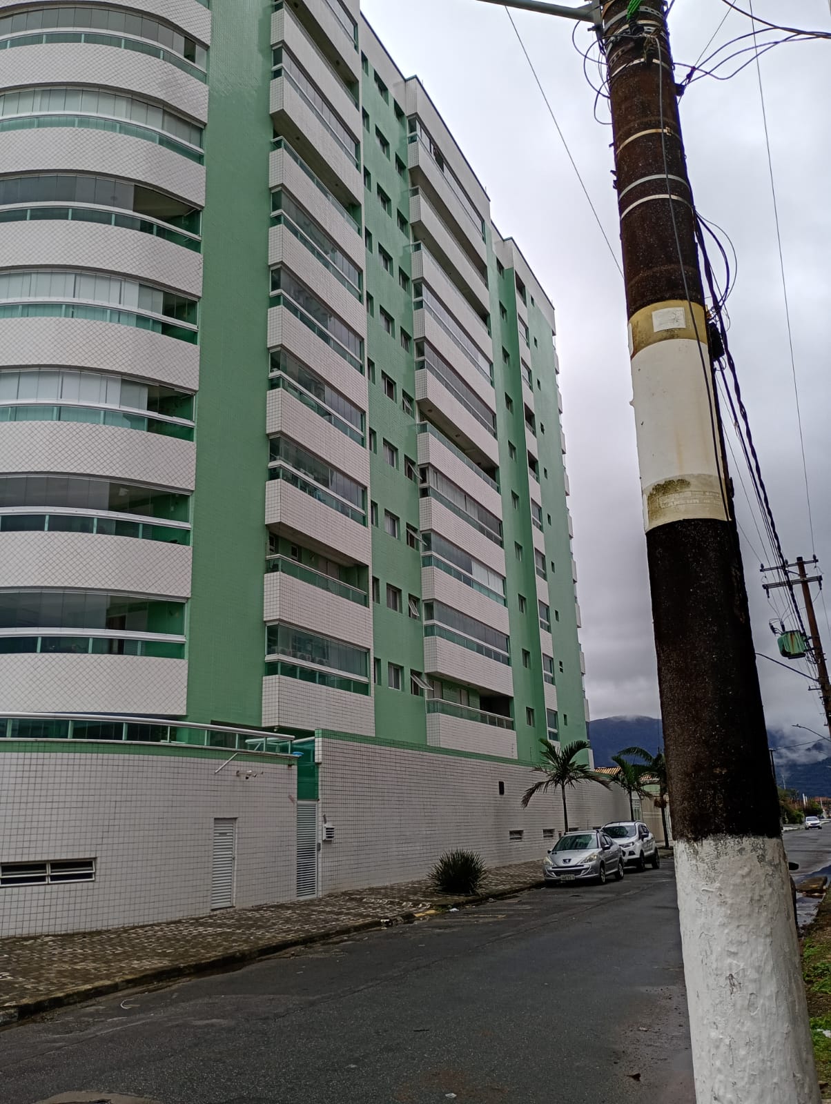 Apartamento com piscina à venda em Praia Grande no Jardim Real